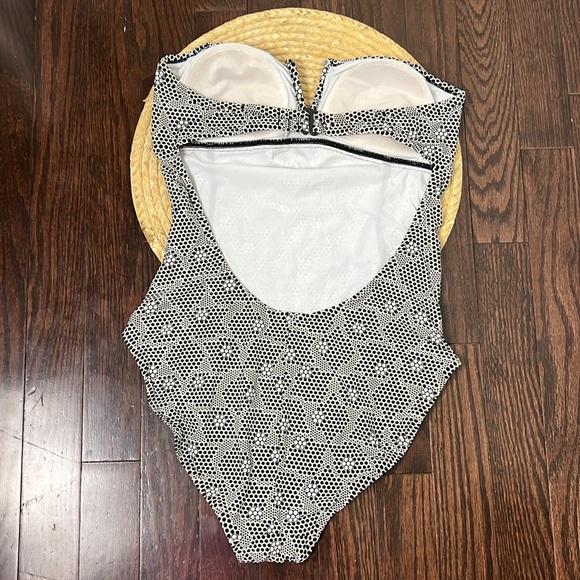 Lole Island Bubble Cutout Back Strapless Aztec Print Swimsuit Size Medium - Picture 3 of 10
